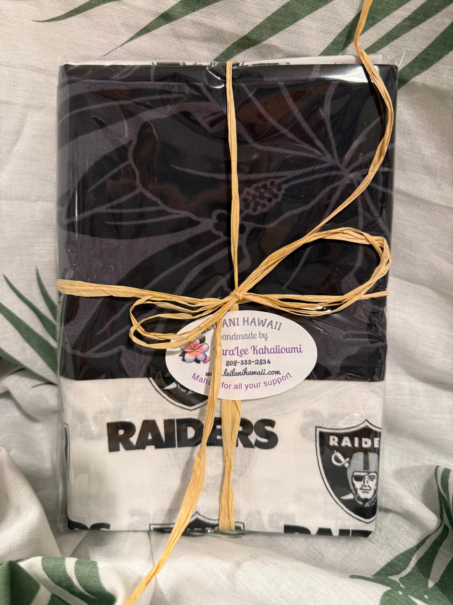 Hibiscus w/Raiders pillow case