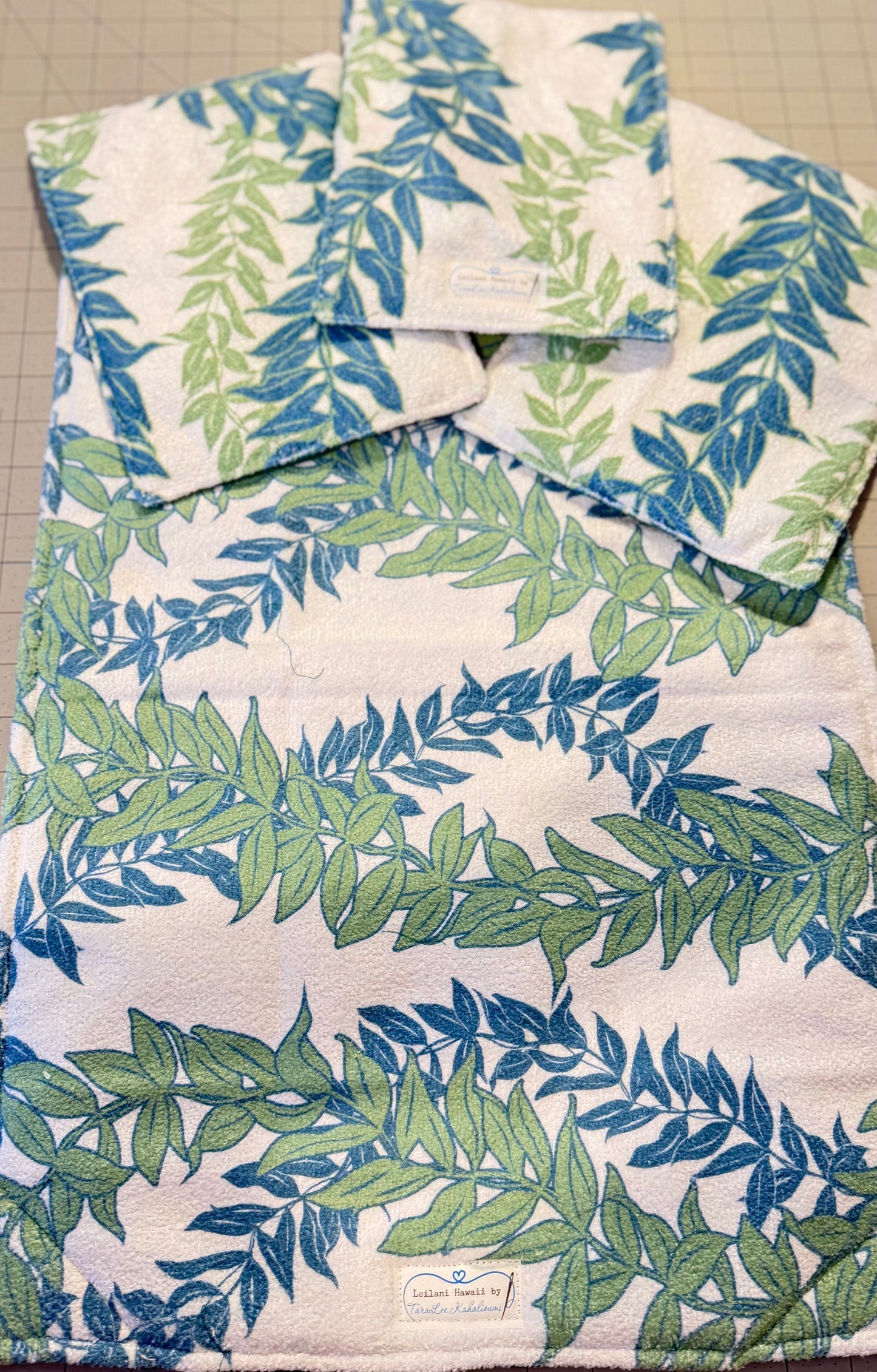 Maile Hot plate holders