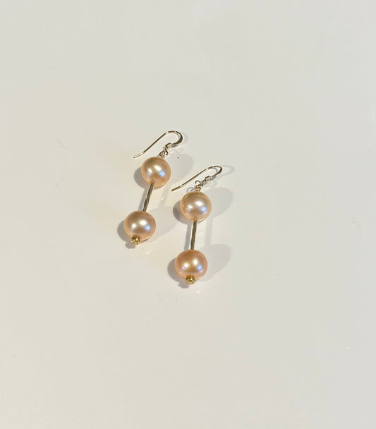Edison pearl earrings