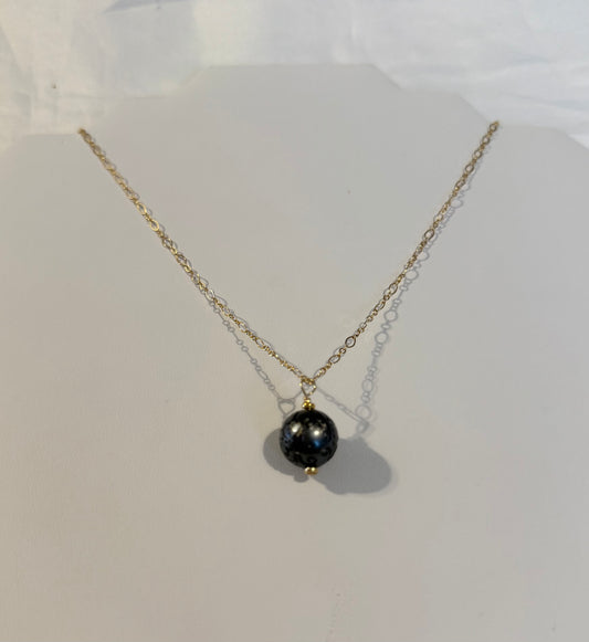 21.5” black carved Tahitian pearl necklace